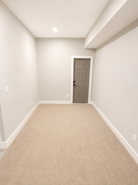 Building Photo - 130 Carters Glen Pl