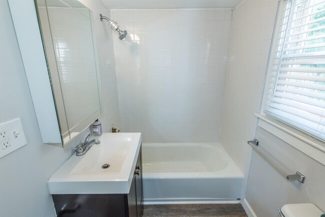 Building Photo - 54 Avenue C