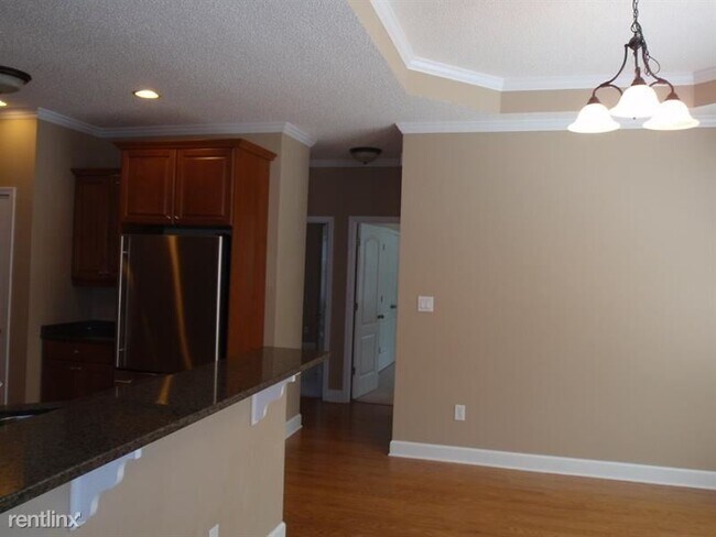 Building Photo - 5 br, 4 bath House - 230 Glade Knoll Trail...