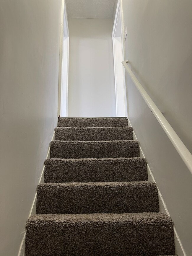 Building Photo - 117-119 Innis