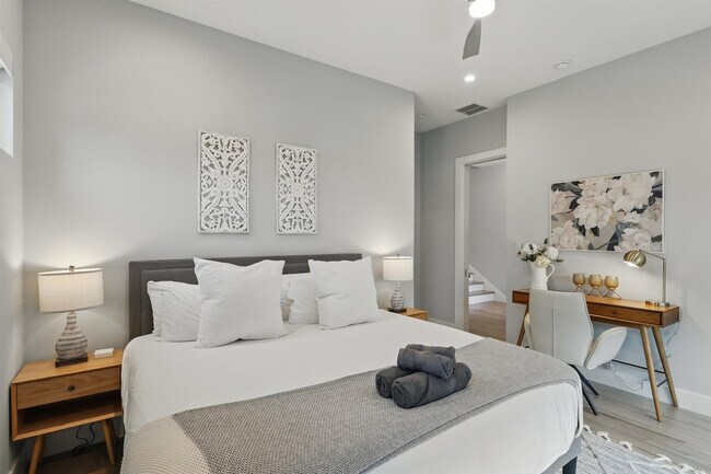 Building Photo - 428 Highwoods Trl