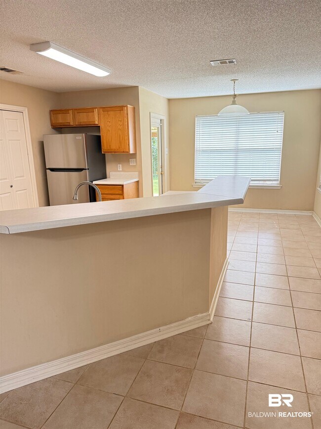 Building Photo - 406 Belle Chase Ct N