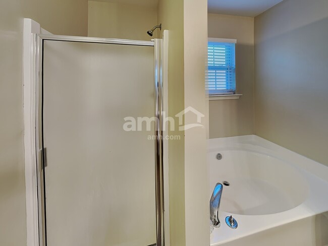 Building Photo - 6017 Spanish Moss Ln