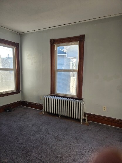 Building Photo - 228 Maple St