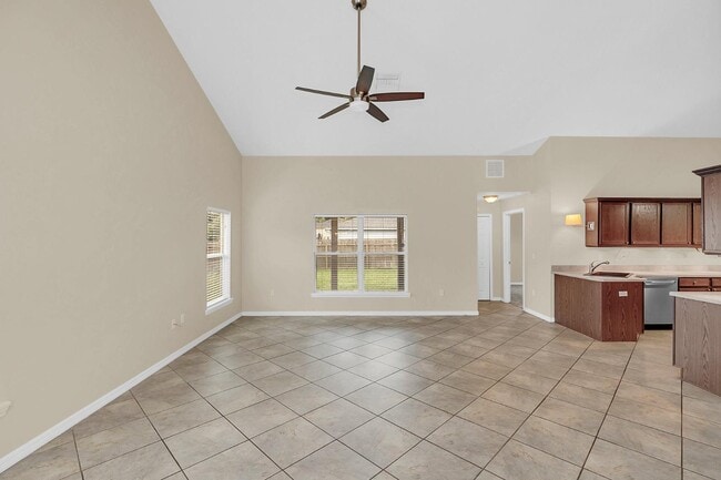Building Photo - 1422 Saffron Trail