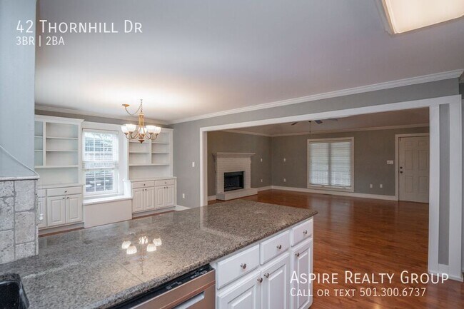 Building Photo - 42 Thornhill Dr