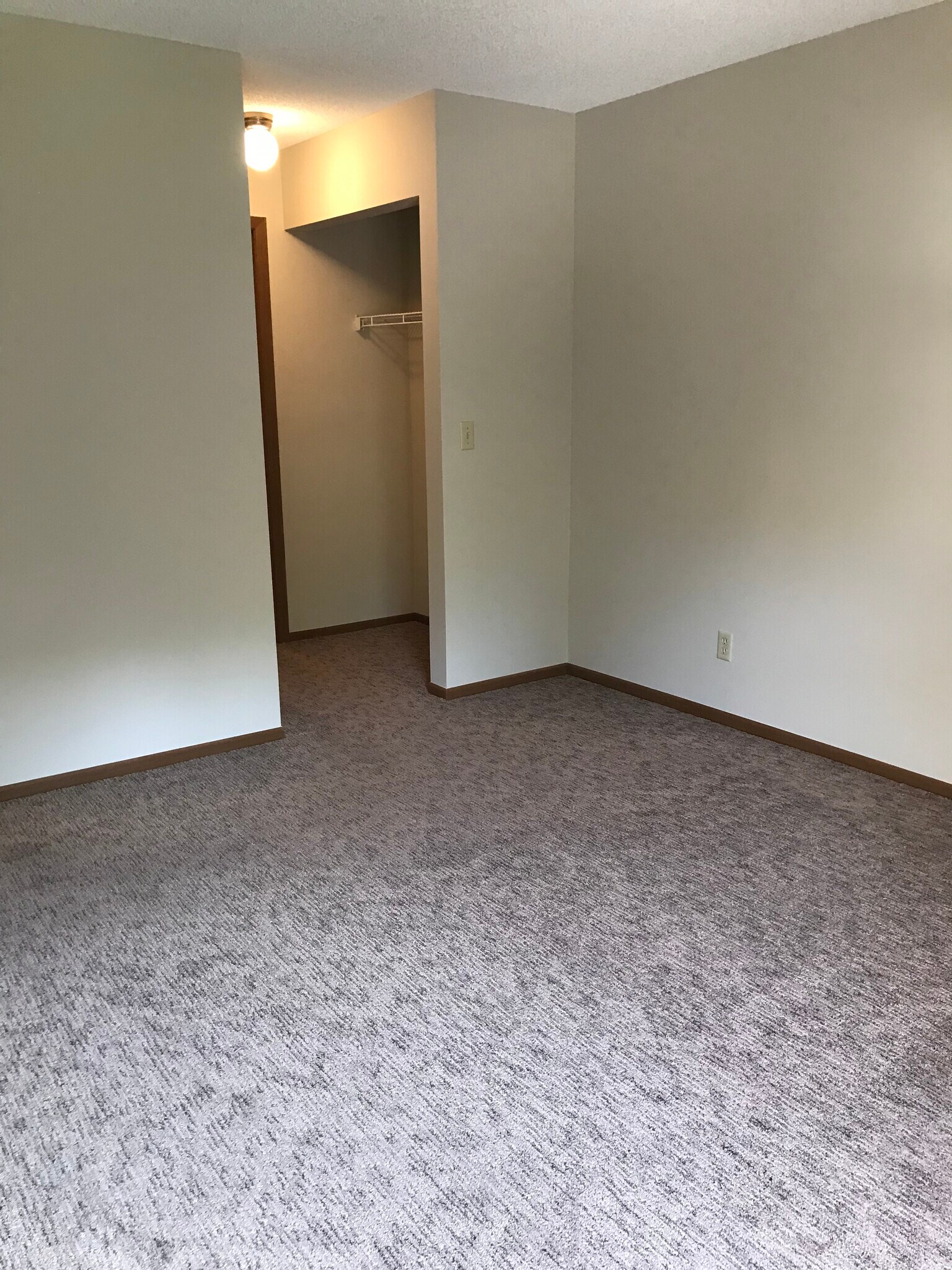 Master Bedroom - 1389 Berry Ridge Rd