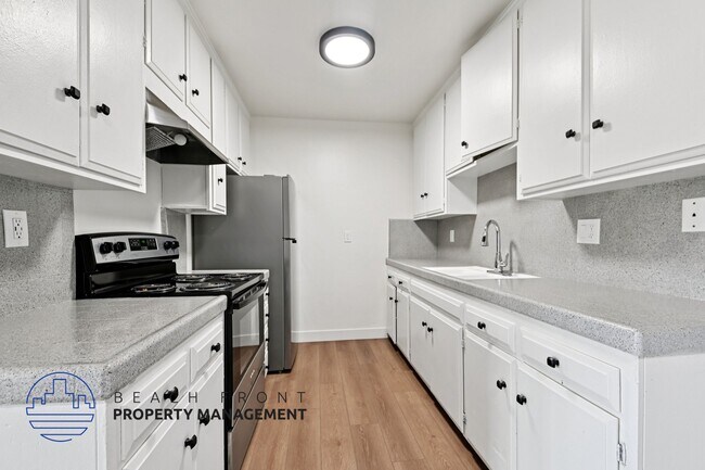 Building Photo - 1105 N. Flower St.