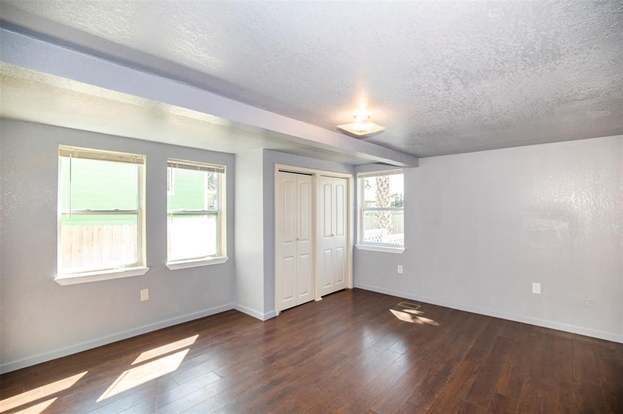 Building Photo - 2117 Grover Ave