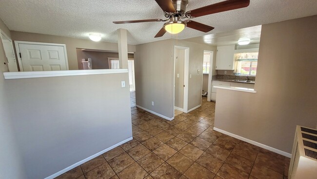 Building Photo - NOW AVAILABLE! 2 Bedroom back house in His...