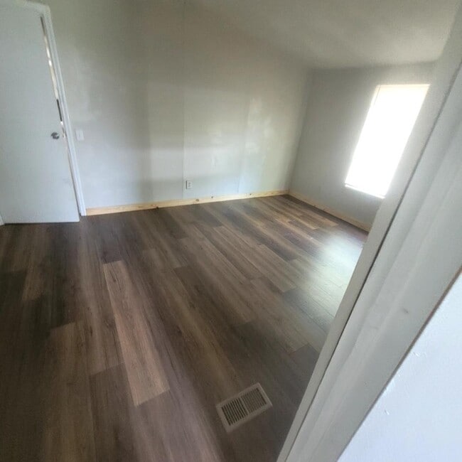 Building Photo - 950 Palmetto Ave