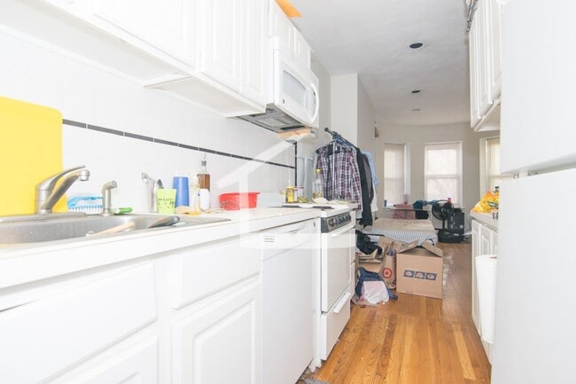 Building Photo - Nice 2 bed in Fenway