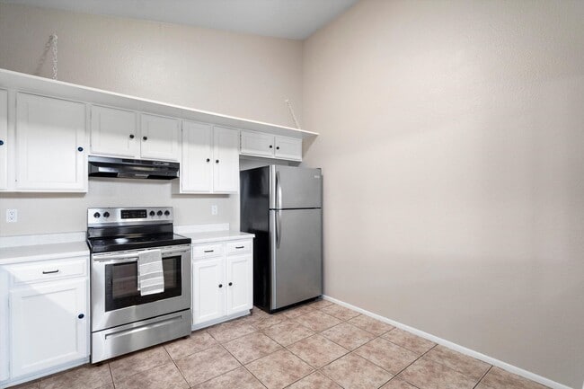 Building Photo - 3 Bedroom 2 Bathroom in Mesa