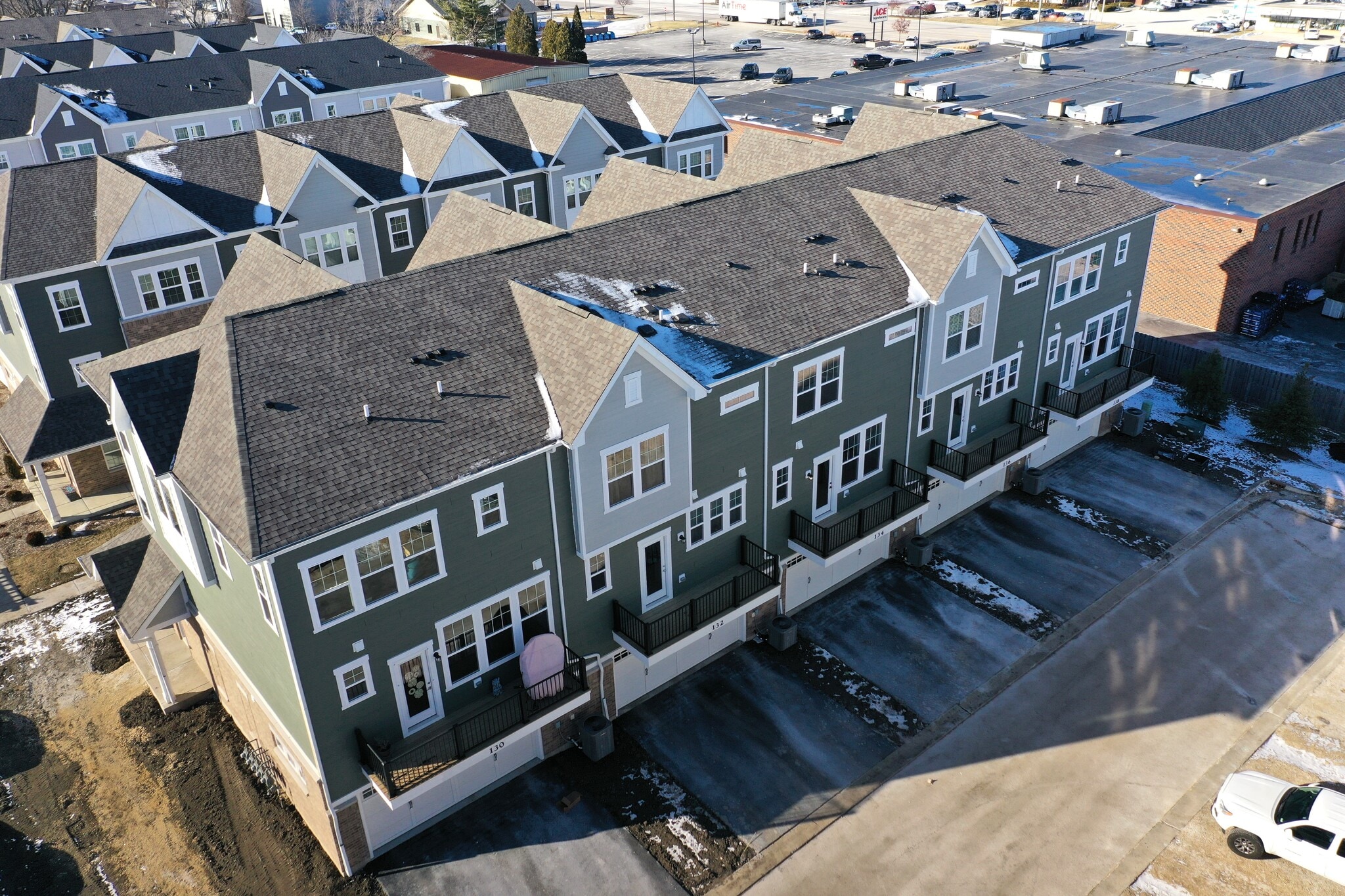 Back View - 134 Yorktown Ct