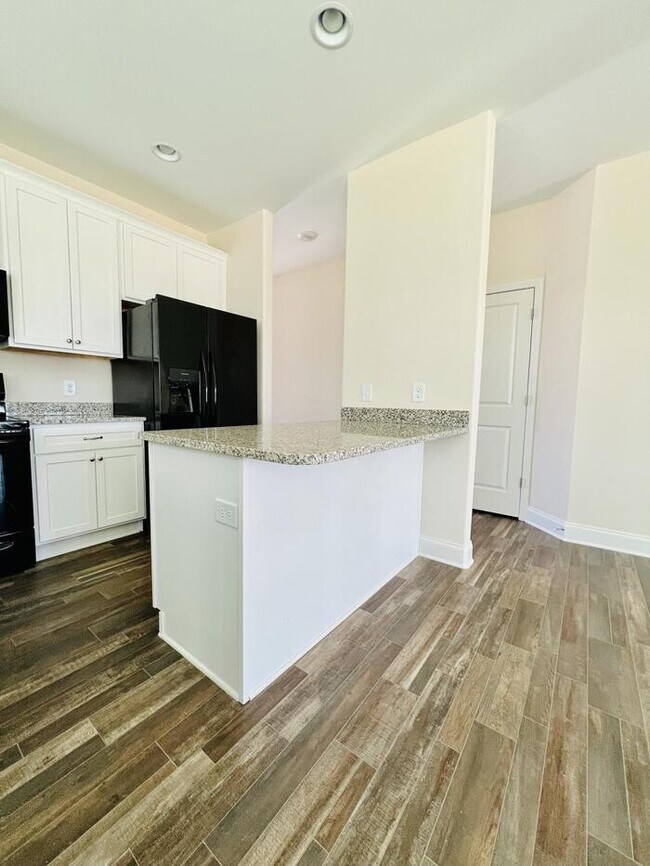 Building Photo - Brand New 3 Bedroom 2 Bath Single Family Home