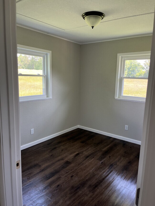bedroom 1 - 8412 Sevierville Pike
