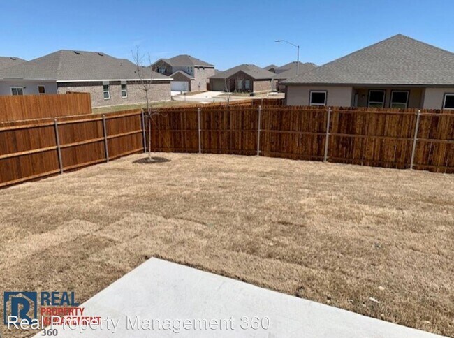 Building Photo - 4 br, 2 bath House - 13236 Ridings Drive