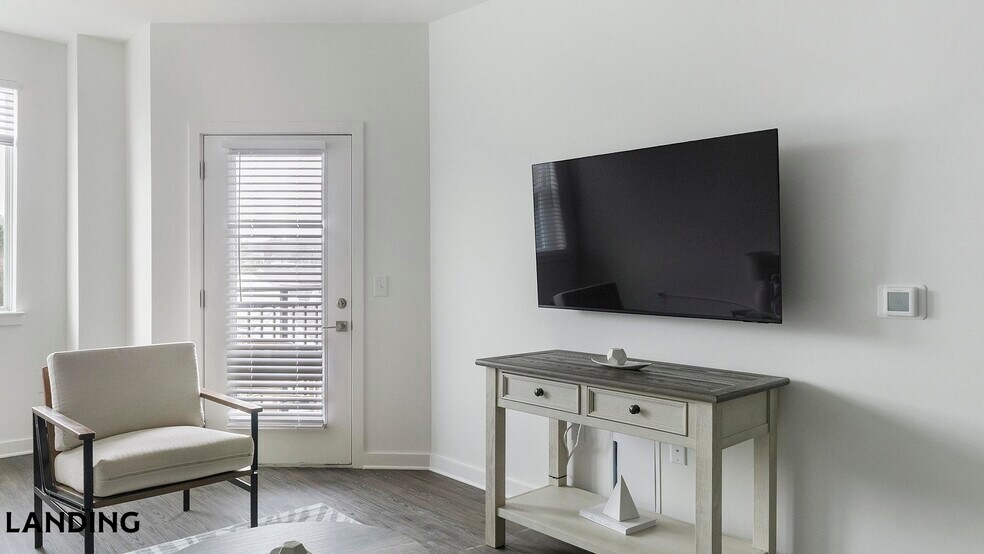 Building Photo - 2110 Birkhall St