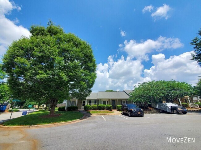 Building Photo - 814 Guilford College Rd