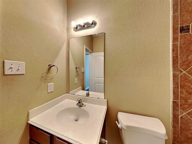 Building Photo - 26314 Longview Creek Dr