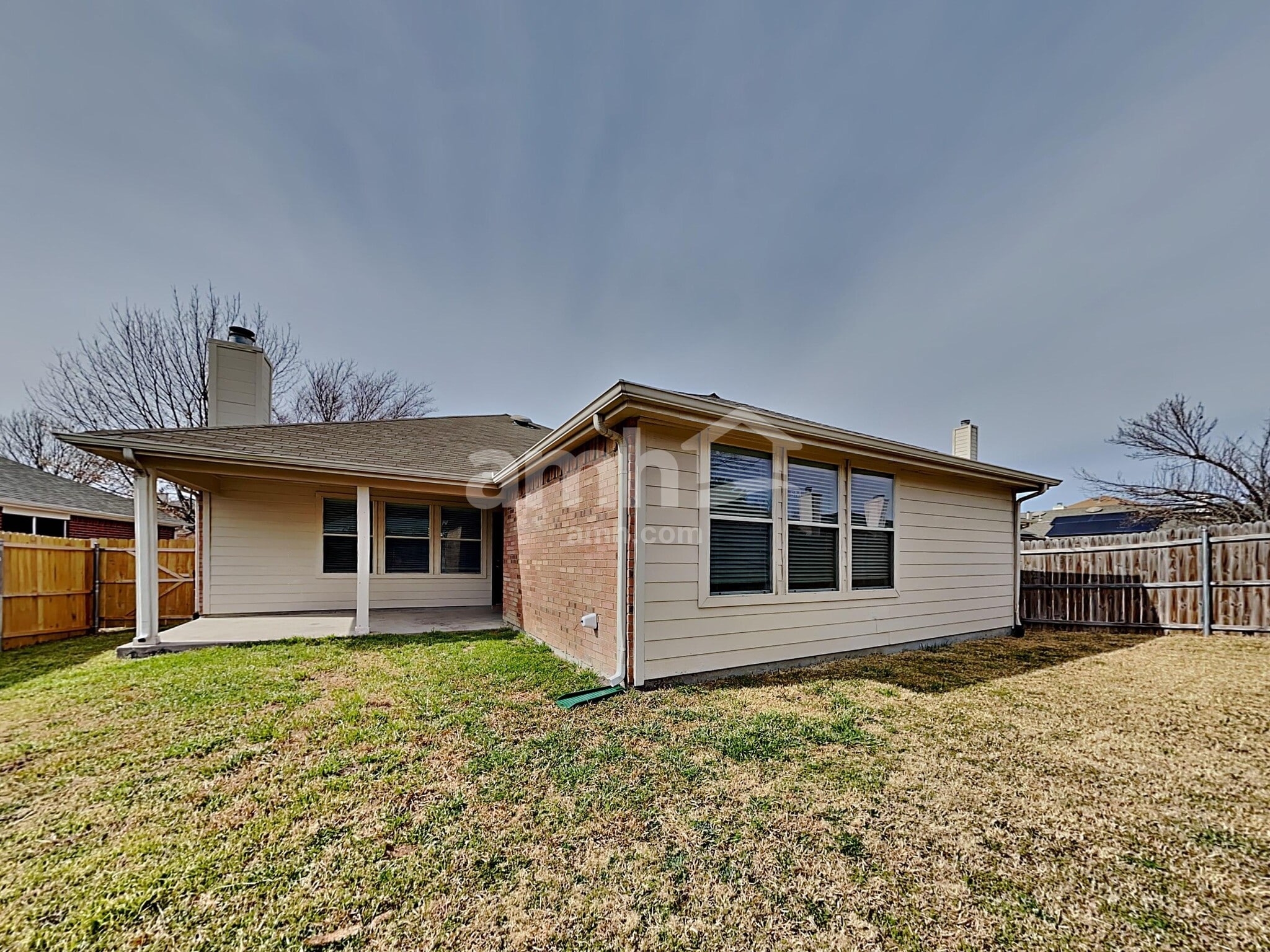 Building Photo - 517 Pinto Ln