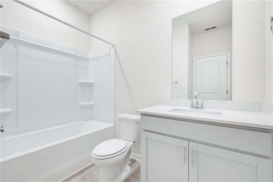 Building Photo - 7768 Richmond Trl