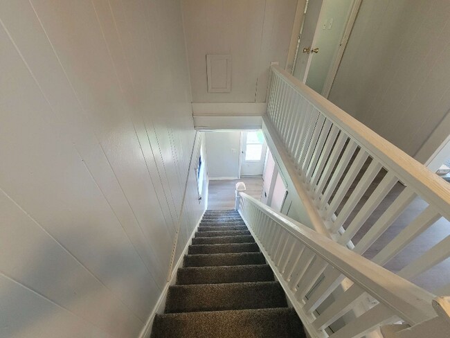 Building Photo - 120 N Wiley St