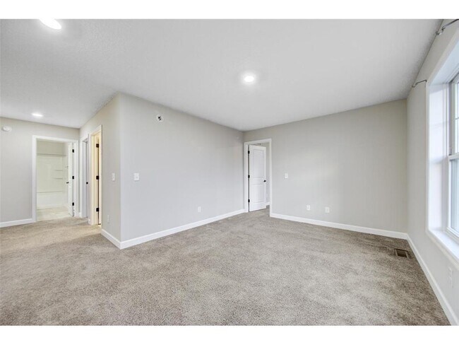 Building Photo - 19220 Bridle Path