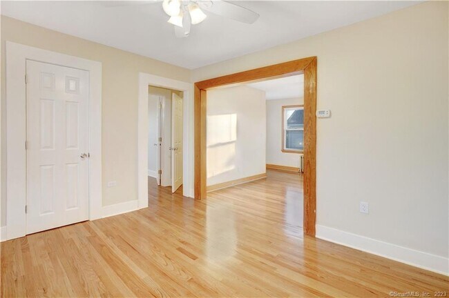 Building Photo - 132 Hemingway Ave