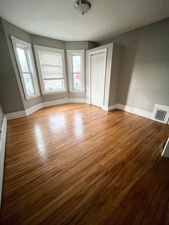 Building Photo - 70 Marianna St