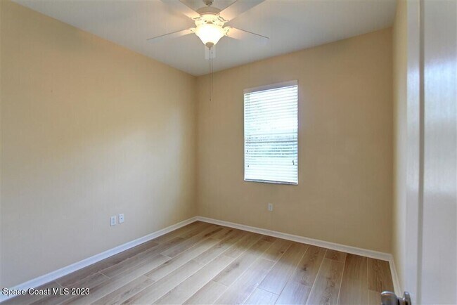 Building Photo - 5834 Trieda Dr