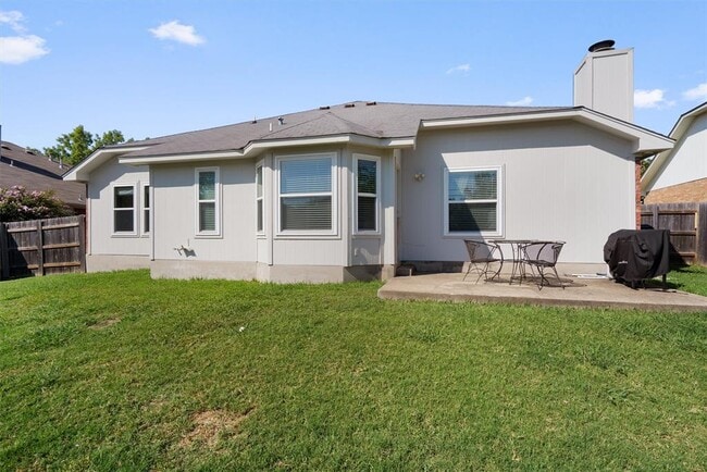 Building Photo - 3937 Eagles Nest St