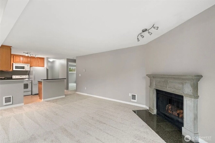 Building Photo - 20318 Bothell Everett Hwy