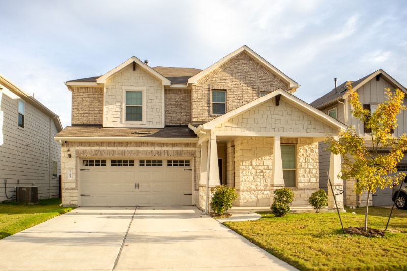 Primary Photo - 3104 Maysilee St