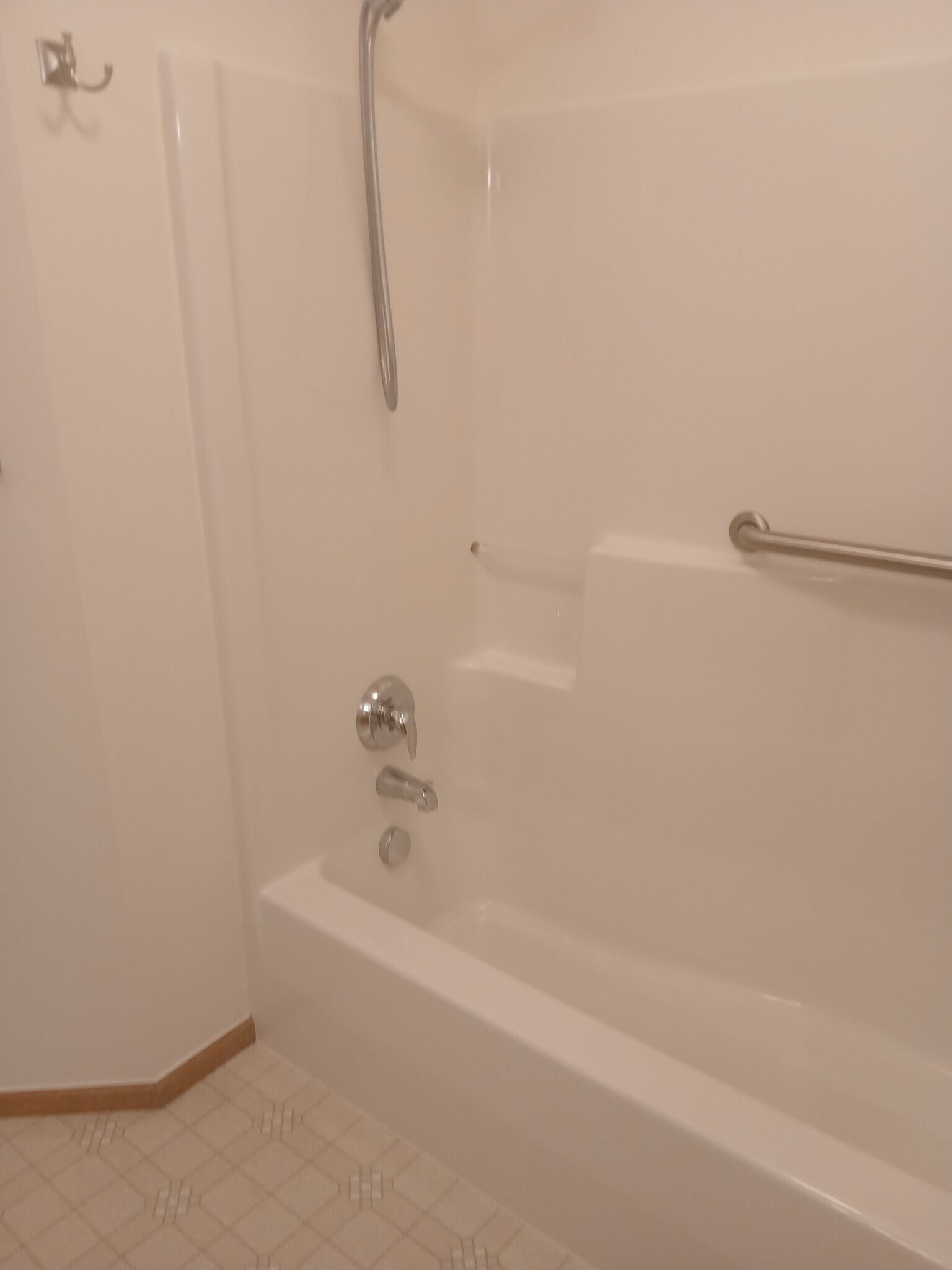 Building Photo - 5670 Correll Dr