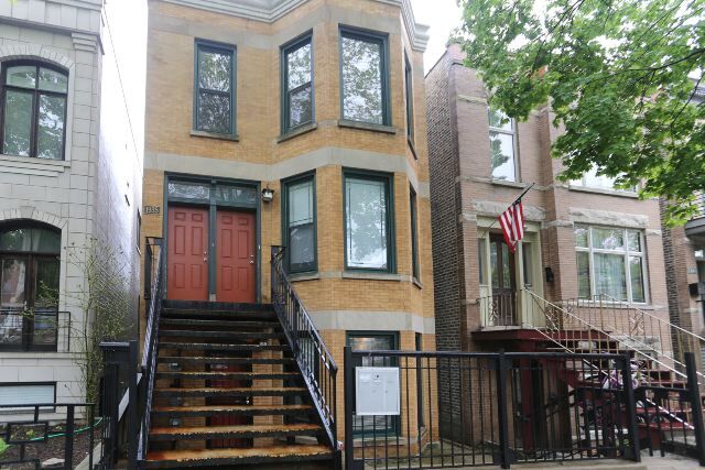 Building Photo - 1924 N Wood St
