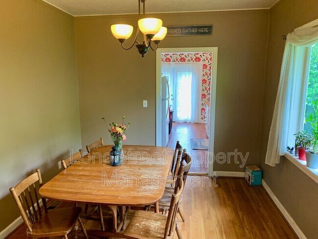 Building Photo - 227 NW 23rd St