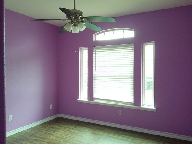 Building Photo - 1106 Cupertino St