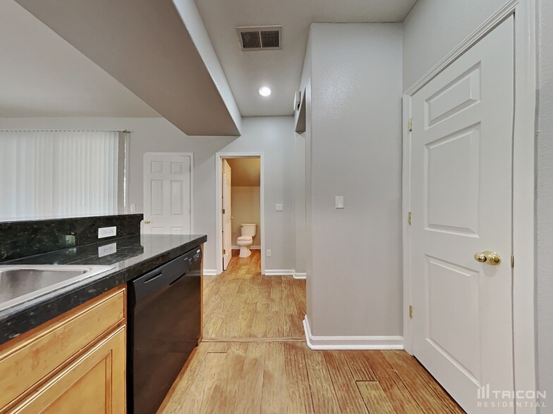 Building Photo - 6625 S Latour