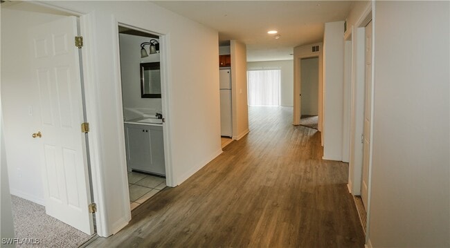 Building Photo - 2511 Hightower Ave S