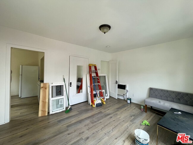 Building Photo - 4623 Wesley Ave