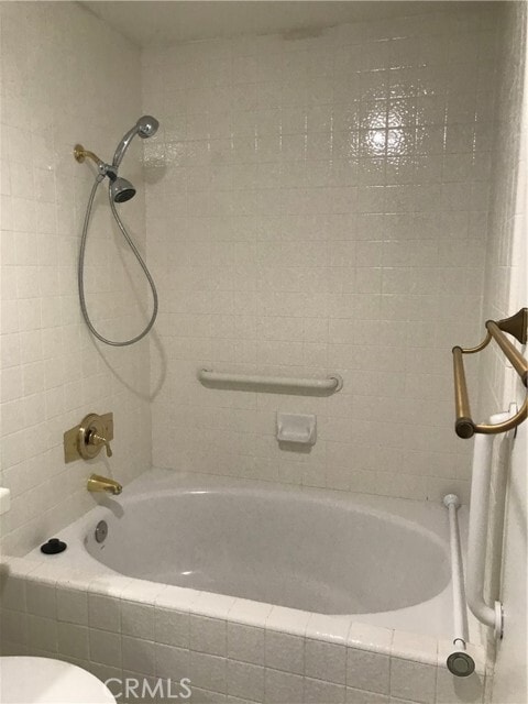 Building Photo - 210 Lille Ln