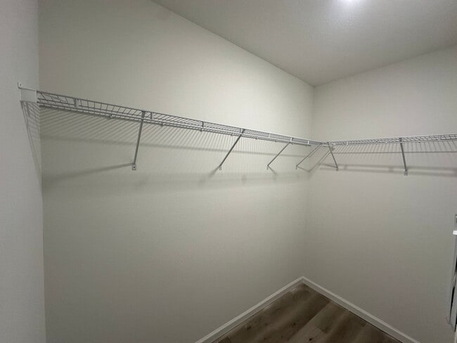 Building Photo - Beautiful 2 Bedroom, 2 Bathroom Apartment in Prime Orlando Location – 1 Month Free!