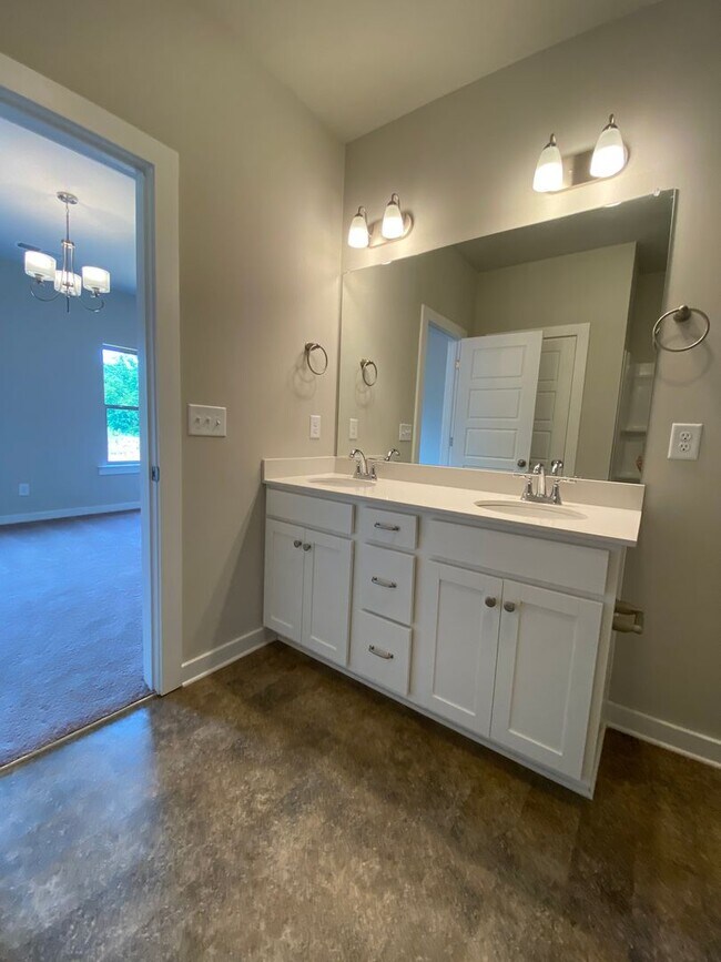 Building Photo - Home for Rent in Pinson, AL!!! Available NOW!