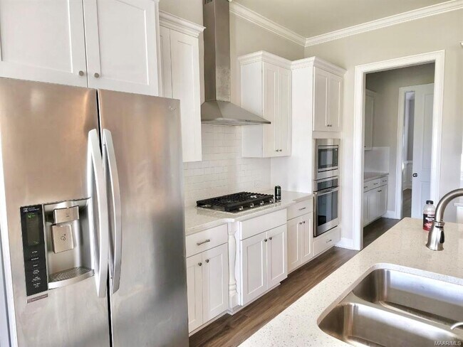 Building Photo - 8506 Melbourne Way