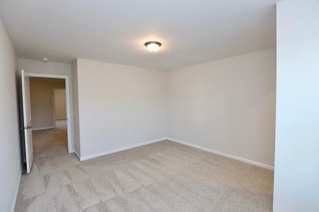 Building Photo - 1960 Barnhart Dr