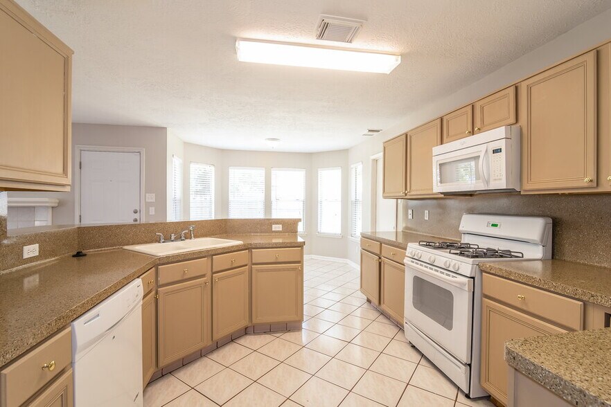 Building Photo - 9038 Waving Fields Dr