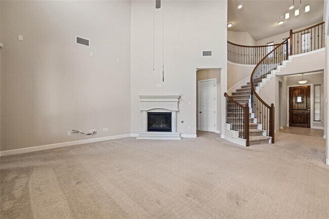 Building Photo - 3008 Paseo de Charros