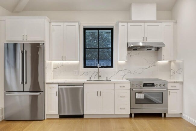 Building Photo - 1438 Columbus Ave