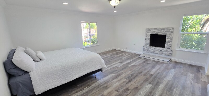 Building Photo - 433 S Oak Grove Cir